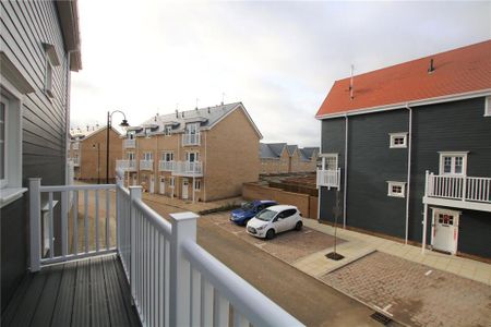 4 bedroom townhouse to rent - Photo 3