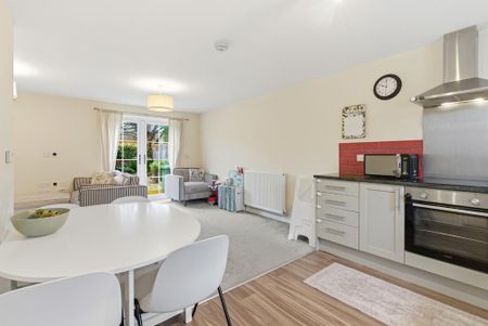 2 bedroom detached house to rent - Photo 2