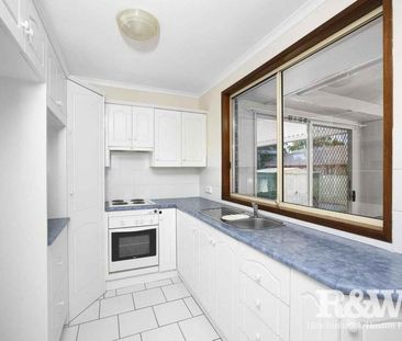 Charming Family Home in Currans Hill - Photo 2