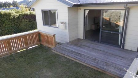 3 Bedroom Unfurnished Lake Hawea Home - Photo 4