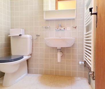 MAISON ROUGE 4, Appartement de 2.5 pièces aux poutres apparentes - Photo 4