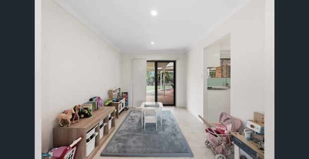 Lowset Bayside Living in a Quiet Family Pocket - Photo 1