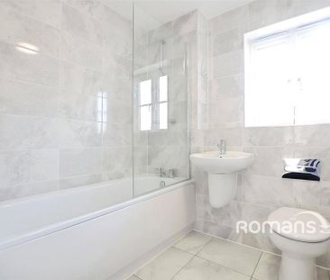 3 bedroom semi-detached house to rent - Photo 6