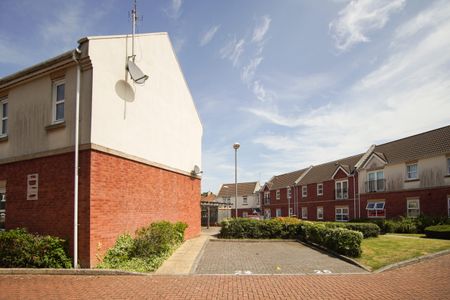 Saddlers Court, Kennington Avenue, BS15 1SF - Photo 2