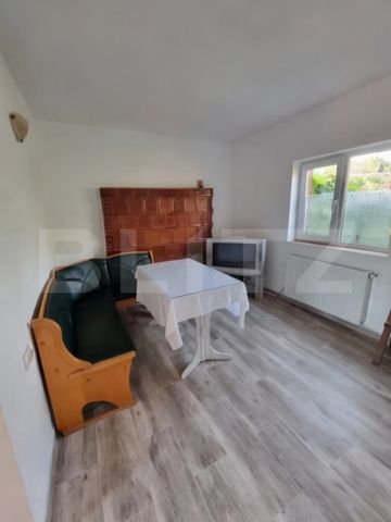 Casa 3 camere, 80mp + 1000mp curtea - Iasi, Bucium - Photo 2