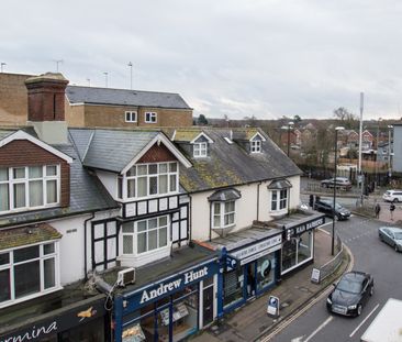 6-14 High Street, RH10 1BN - Photo 2