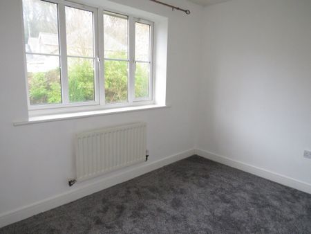 Bairstow Lane, Sowerby Bridge - Photo 4