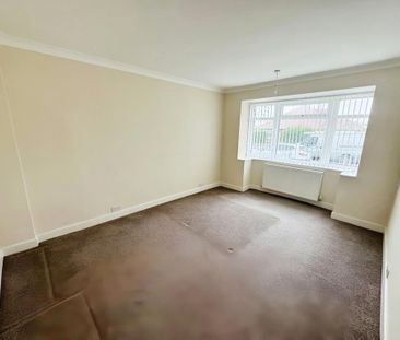 2 bedroom bungalow to rent - Photo 2