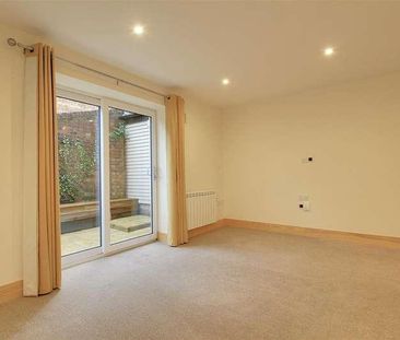 High Street, Hemel Hempstead, HP1 - Photo 1