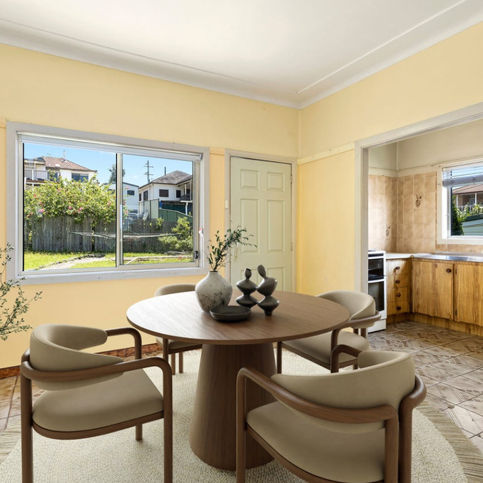 Spacious Three-Bedroom Home - Photo 1