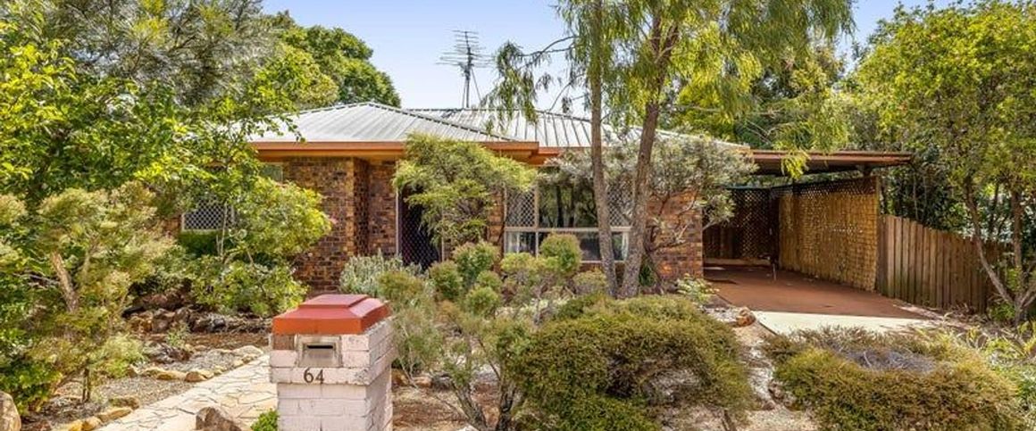 Comfortable Family Home in a Convenient Location - Photo 1