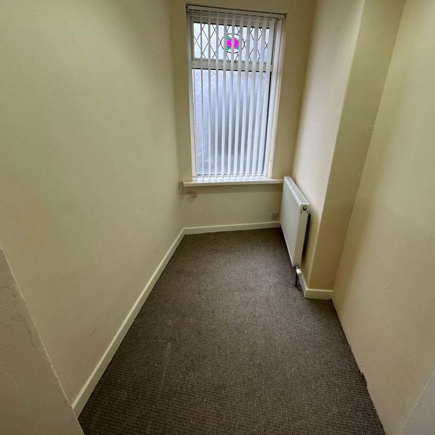 Kershaw Street, Royton - Photo 1