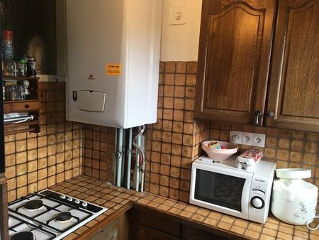 Appartement à Louer à LILLE 785 € - Photo 2