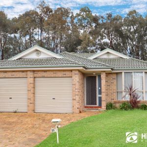 21 Mazari Grove, 2768, Stanhope Gardens Nsw - Photo 2