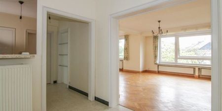 Appartement te huur in Kortrijk voor € 795 met 2 slaapkamers - Photo 2