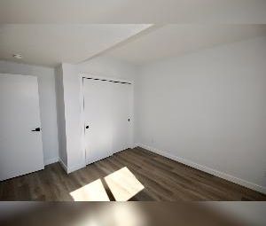 2 Bed 1 Bath Suite Ottewell Home For Rent Edmonton - Photo 2