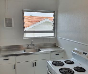 6/5 Albert Street - Photo 4