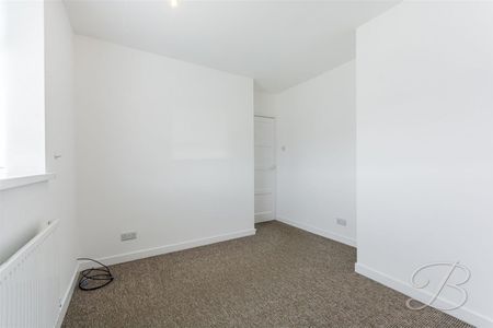 3 bedroom - Photo 4