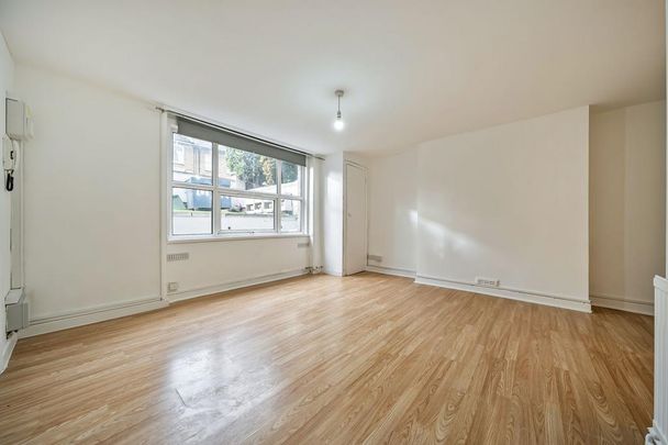 1 bedroom flat to rent - Photo 1