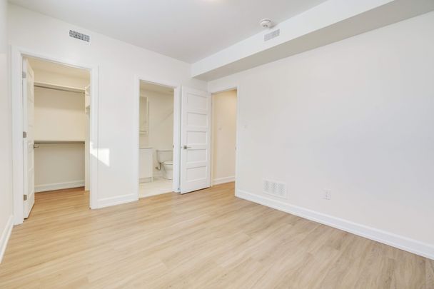 For Lease - 958 Fisher Avenue Unit# C, Carlington - Central Park, Ontario - Photo 1
