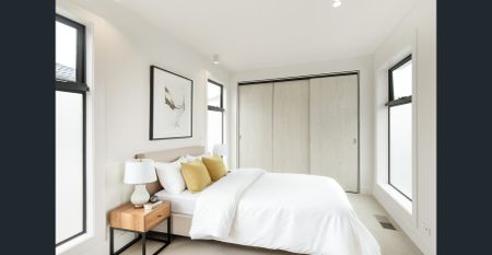 BRAND NEW LUXURY LIVING - Photo 4