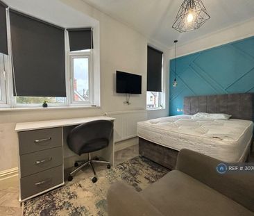 1 bedroom in a house share to rent - Photo 3