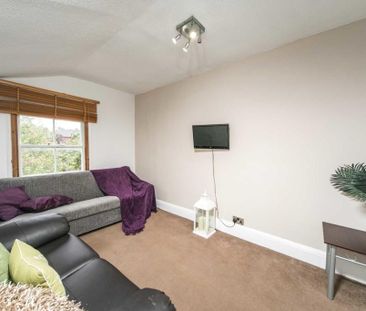 5 Bed Terraced House, Donnington Road, RG1 - Photo 2