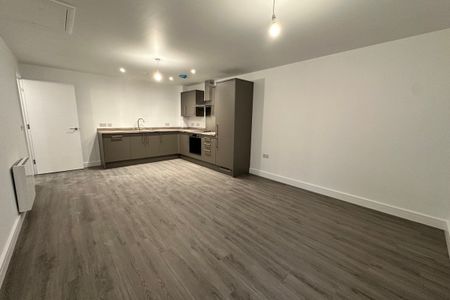 High Street - Photo 5