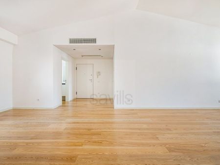 3 room luxury Apartment for rent in Lisbon, Portugal - Photo 4