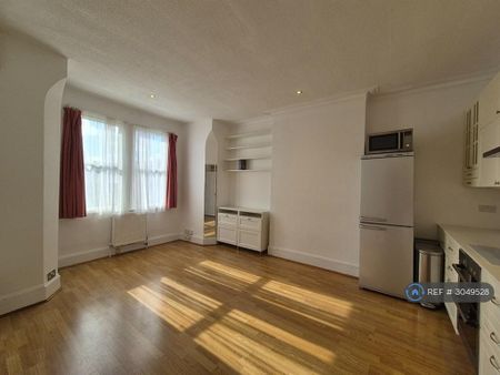 2 bedroom flat to rent - Photo 3