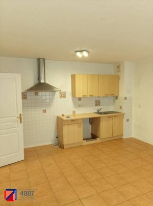 Location appartement récent 3 pièces 63 m² à Cluses (74300) 5 - Photo 1