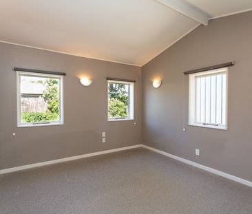 Prime location, Upper Riccarton 6 Bedrooms – Available NOW - Photo 6