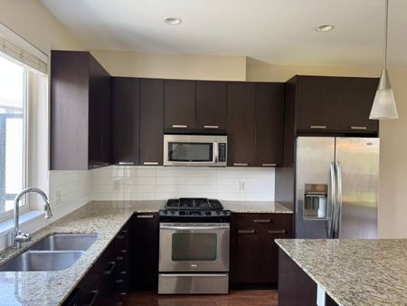 Townhome in Argyle - Photo 5
