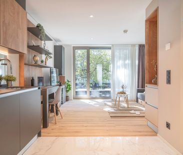 City Pop Zürich Oerlikon – Premium Living with Free Spa, Gym & Rela... - Foto 2