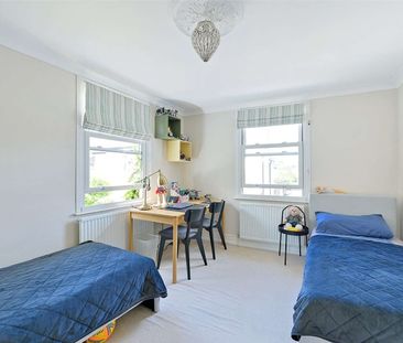 A period semi-detached property with beautifully presented accommod... - Photo 6
