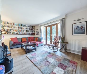 5 bedroom detached house to rent - Photo 2