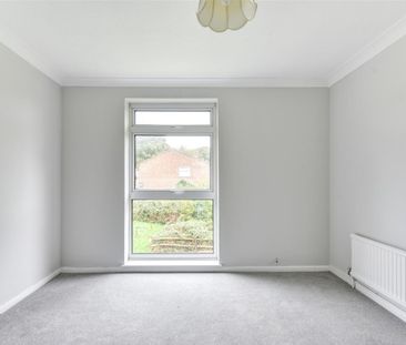 Syresham Gardens, Haywards Heath - Photo 1