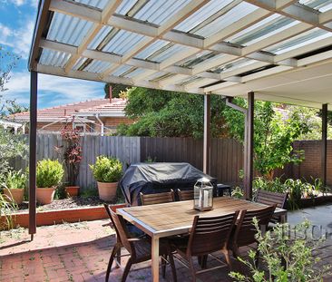 8 Millan Court, Glen Waverley - Photo 4