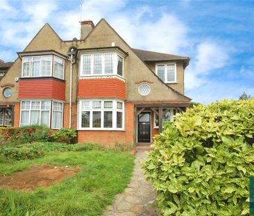 4 bedroom semi-detached house to rent - Photo 2