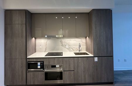 For Lease - 8 Interchange Way Unit# 1711, Vaughan, Ontario - Photo 3