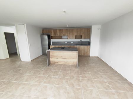 Location Appartement 3 pièces 101m² BEAUNE 21200 - Photo 5