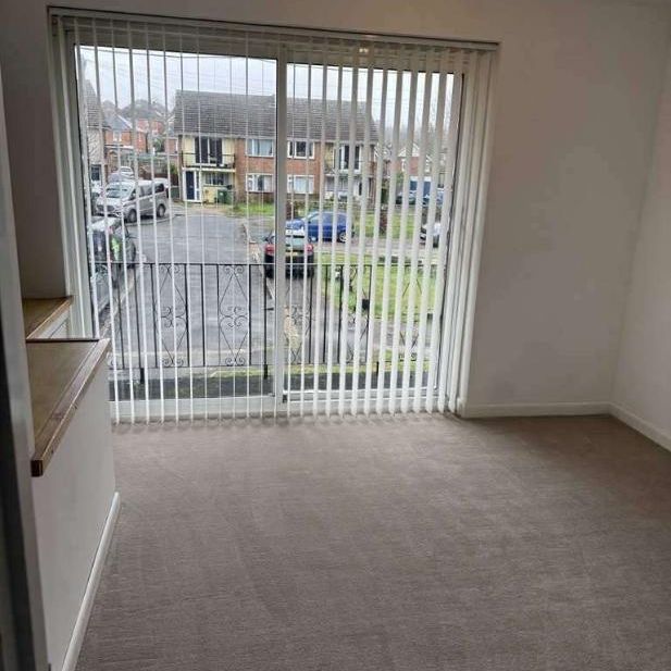 Lingfield Gardens, Southampton, Hampshire, SO18 - Photo 1