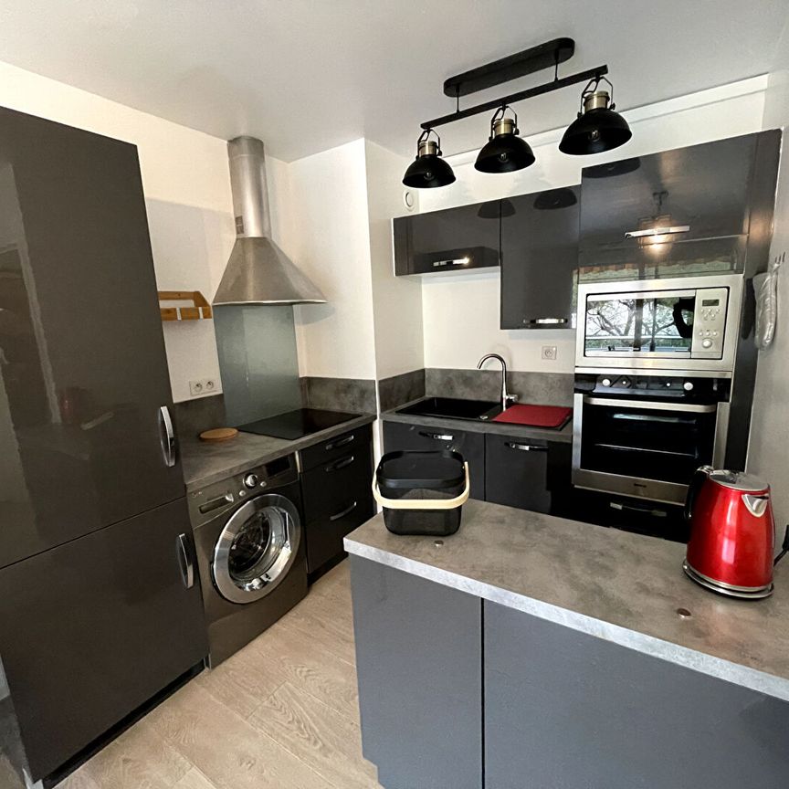 A LOUER - Appartement type 2 sur Carry-le-rouet 37 m2, résidence sécurisée, centre ville, ascenseur une terrasse, - Photo 1