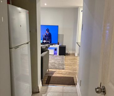 For Lease - 431 Oceanside Avenue, Richmond Hill, Ontario - Photo 5