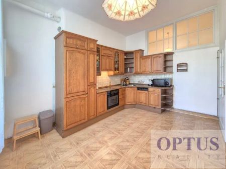 P6 Hradčany, ul. Na valech, světlý částečně zař. byt 2 + 1 + šatna, balkon, 78 m - Photo 5