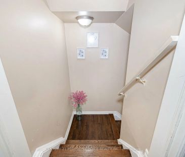 Condo Townhouse For Lease | W9051145 - Photo 5