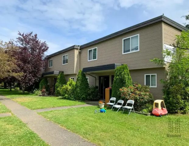 Mainstreet Garden Townhomes | 1060 Willemar Ave, Courtenay - Photo 1