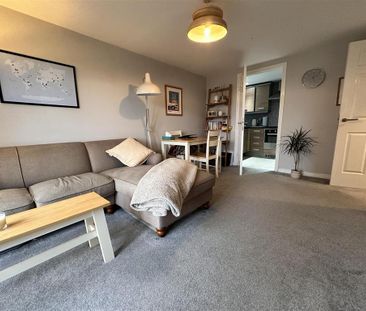 2 bedroom apartment to rent - Photo 3