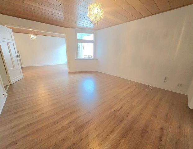 SCHADE IMMOBILIEN - Ansprechende 4-Zimmerwohnung in Schalksmühle zu vermieten! - Foto 1