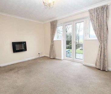 Park View, Littleborough, OL15 - Photo 1